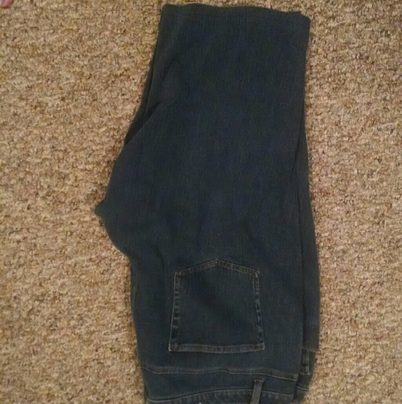 Sold - Picture 3 of 3